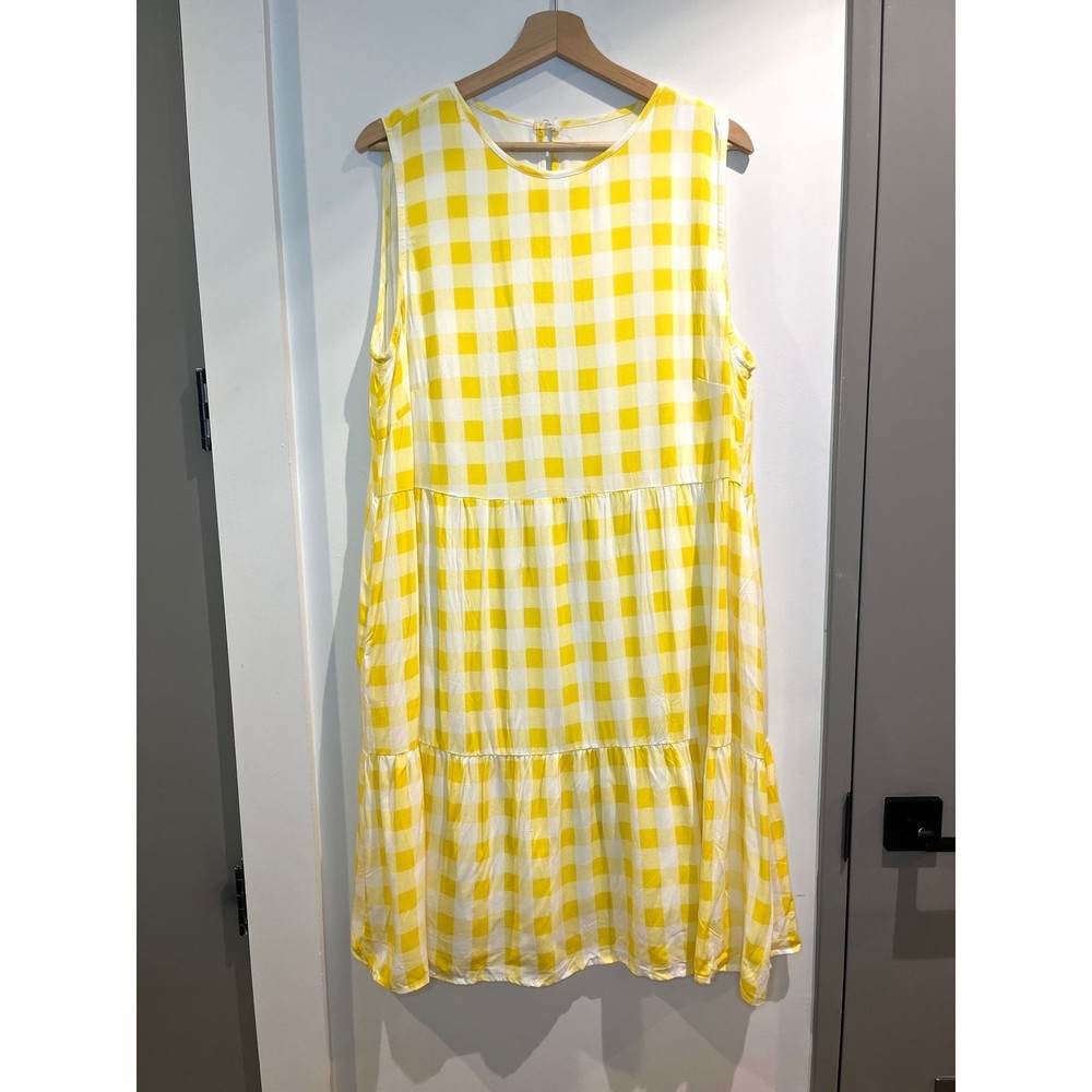 NWT Flowy Summer Dress
